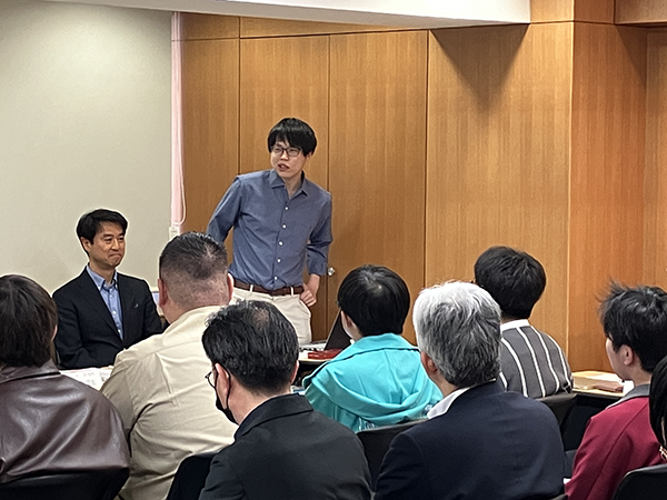 新任の新井 崇弘 専任講師のご挨拶