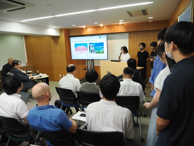 サービス・エンターテインメント班 研究計画発表