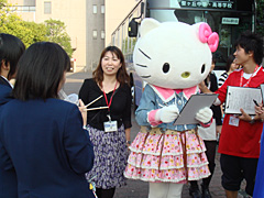 「サンリオピューロランド」との提携でキティちゃんが雲雀祭に登場