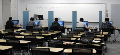多摩大学経営情報学部学内MOS試験実施