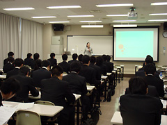 多摩大学　学内合同企業説明会　5月27日（金）