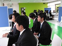 多摩大学　学内合同企業説明会　5月27日（金）