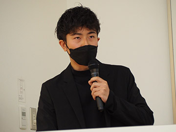 ゲスト講師の青木英佑様