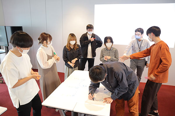参加者の共通点を探がせ!