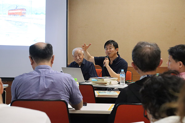 講師 南アルプス市教育委員会文化財課の斎藤秀樹氏