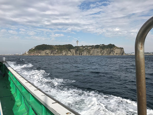 江の島の裏側を堪能、中々観られない光景