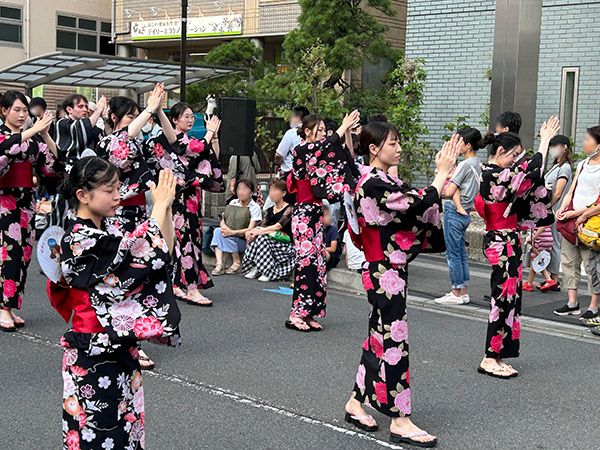 コンテストでの踊り