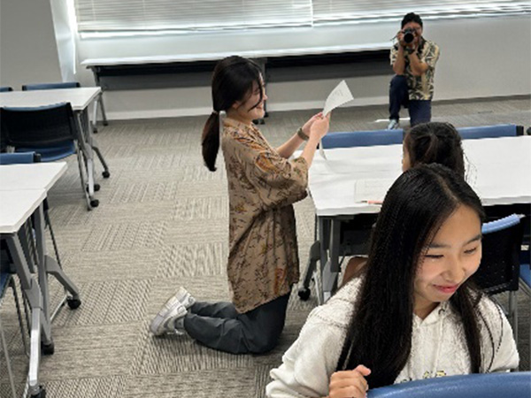 教室の様子　山口さん、関沼さん