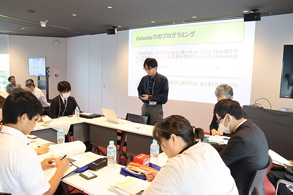 学生の発表の様子