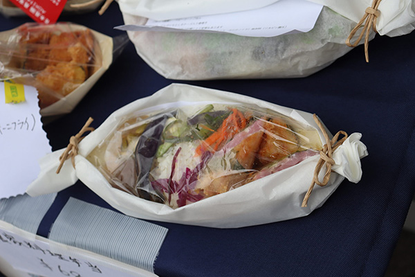 多摩産野菜のお弁当