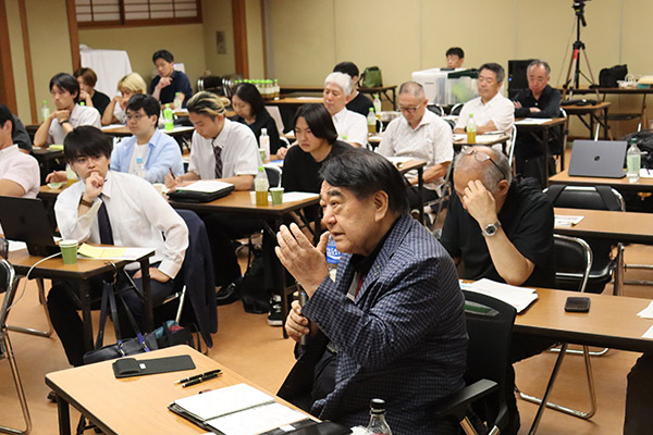 寺島学長からの講評