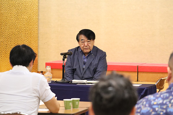 寺島学長の講話