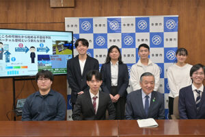 多摩市長表敬訪問の際の写真