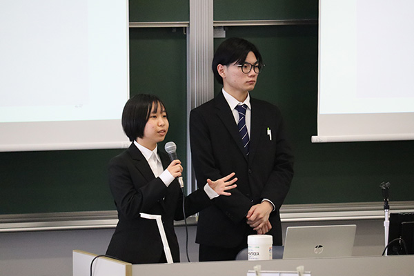 質疑応答の様子